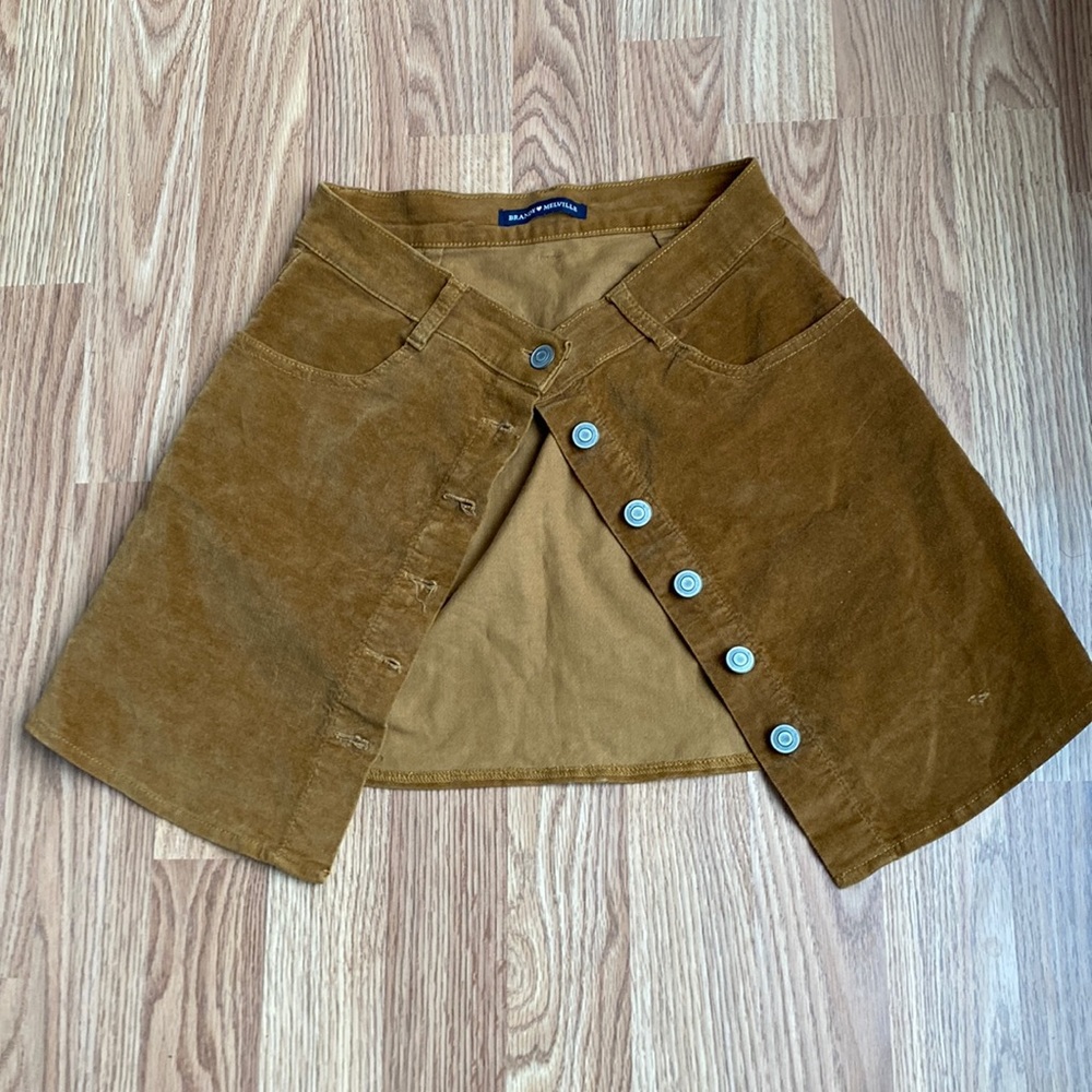 I am selling a size small brandy Melville skirt